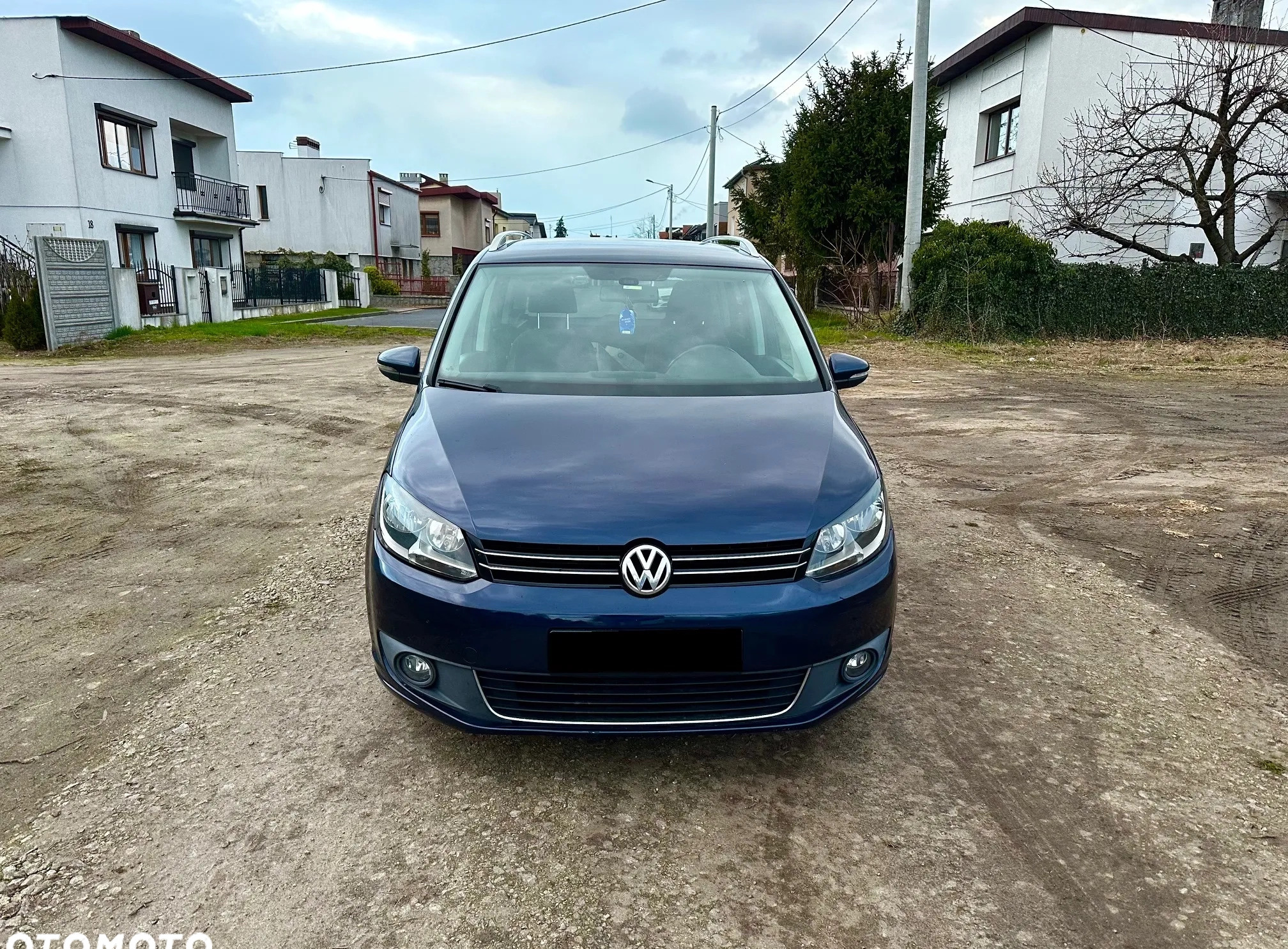 Volkswagen Touran cena 36500 przebieg: 176000, rok produkcji 2011 z Pleszew małe 46